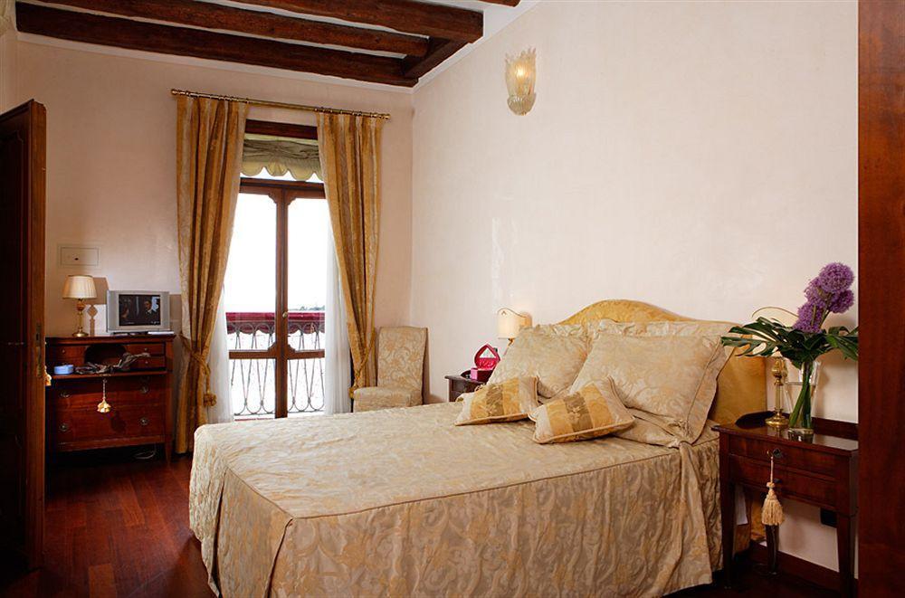 La Rosa Dei Venti Bed & Breakfast Venesia Bagian luar foto